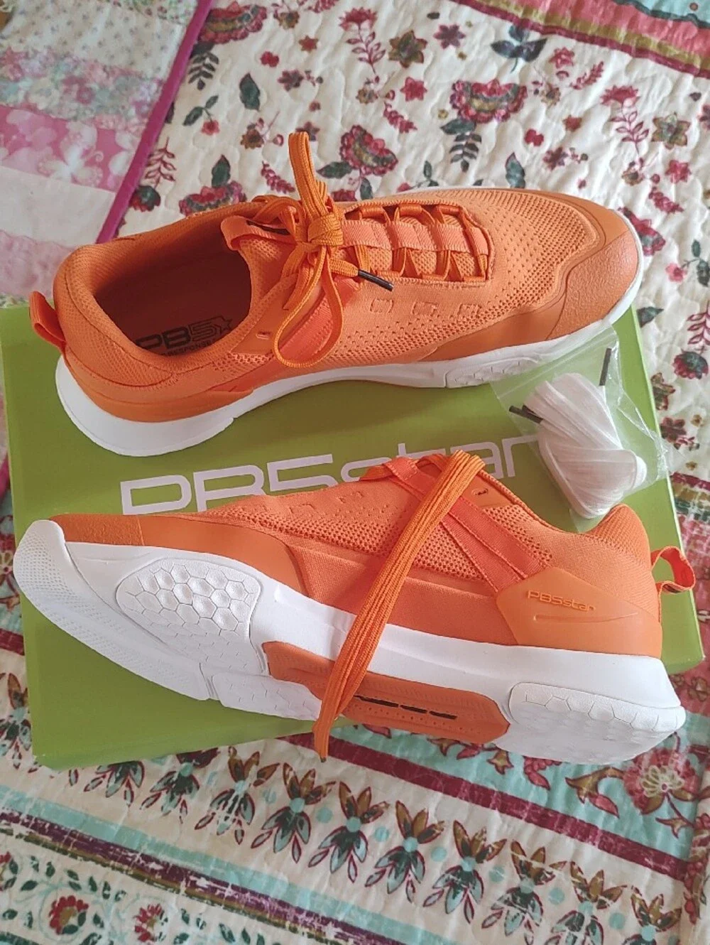 PBSstar Men's Tangerine Pickle Ball Athletic Sneakers Size 11 New In Box